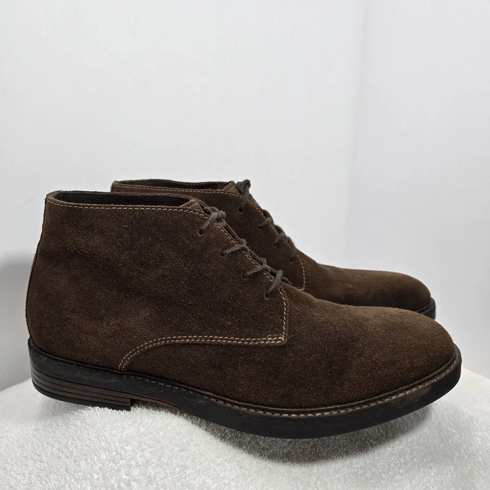 Collection By Clarks Lace Up Chukka Boots Suede Mens Size 11 Color Brown EUC
